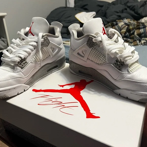 Jordan | Shoes | Jordan 4 Oreo Size 9 Men | Poshmark display picture 3